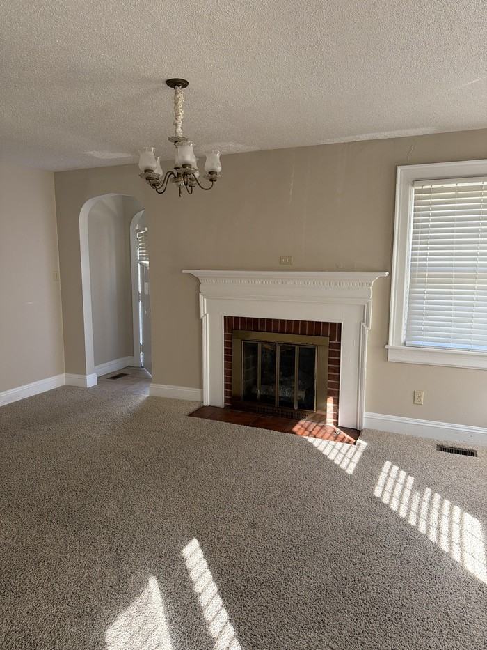 427 Cedar St - Photo 2 of 13