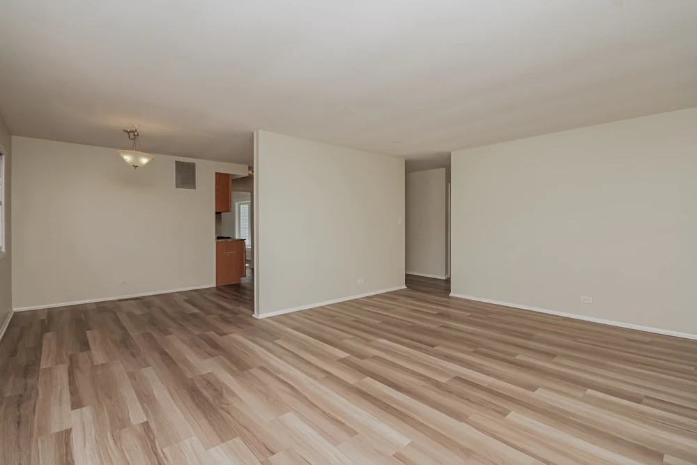 576 Cochise Pl, Carol Stream, Il, 60188 #NA - Photo 3 of 14