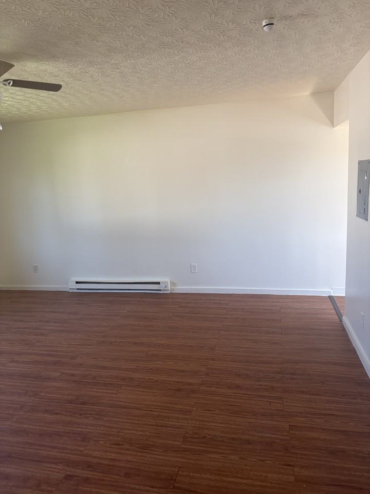 4760 Gray Rd #3 - Photo 2 of 4