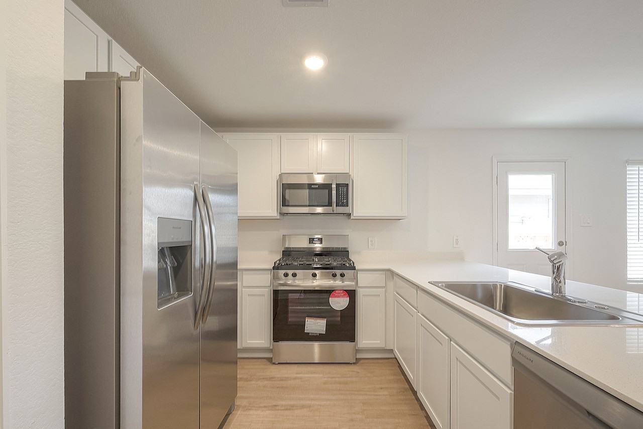 1491 Las Cuevas Dr #NA - Photo 7 of 40