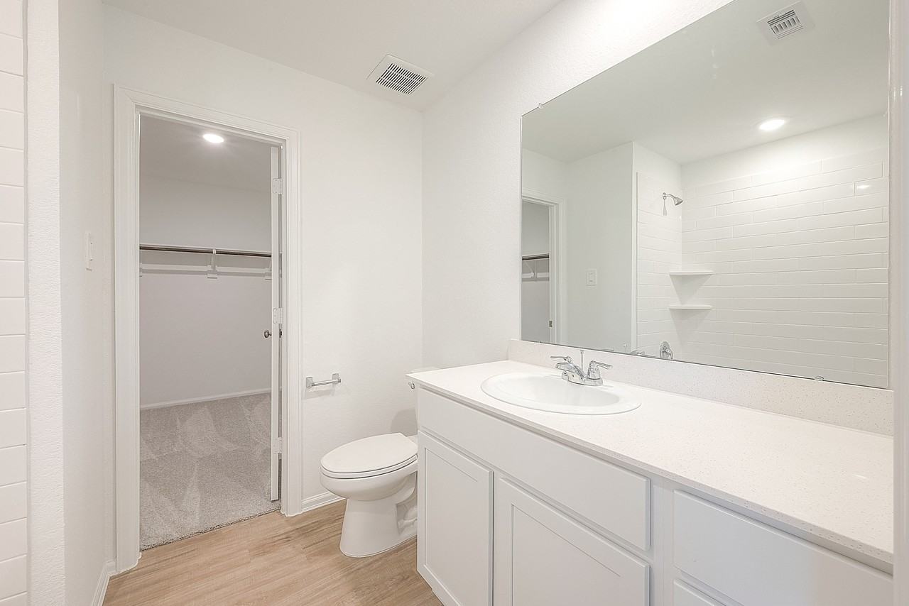 1491 Las Cuevas Dr #NA - Photo 7 of 40
