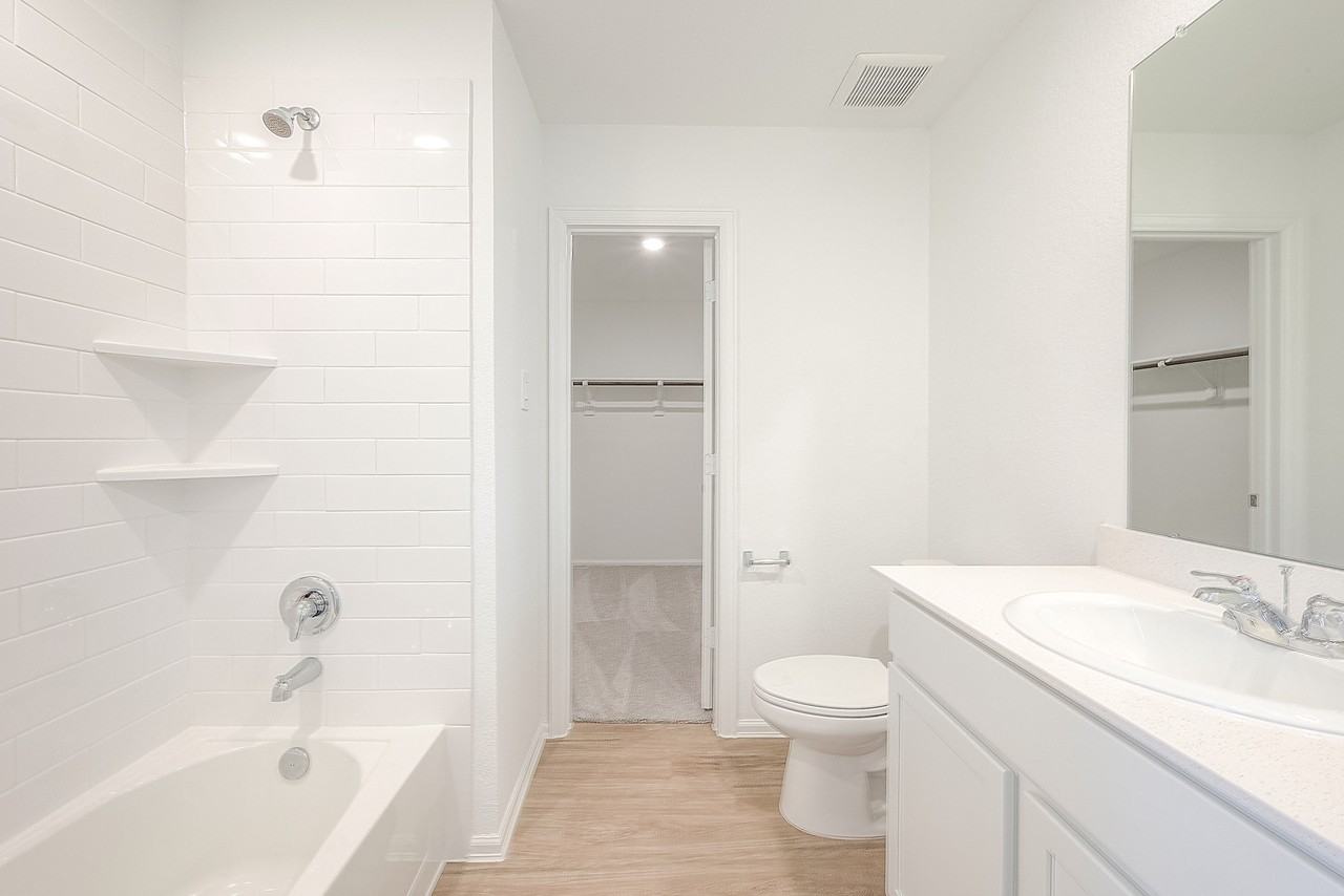 1491 Las Cuevas Dr #NA - Photo 6 of 40