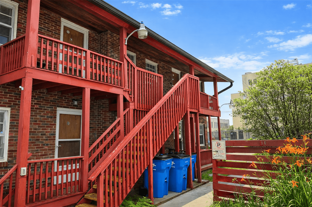 223 E Washington Ave #E