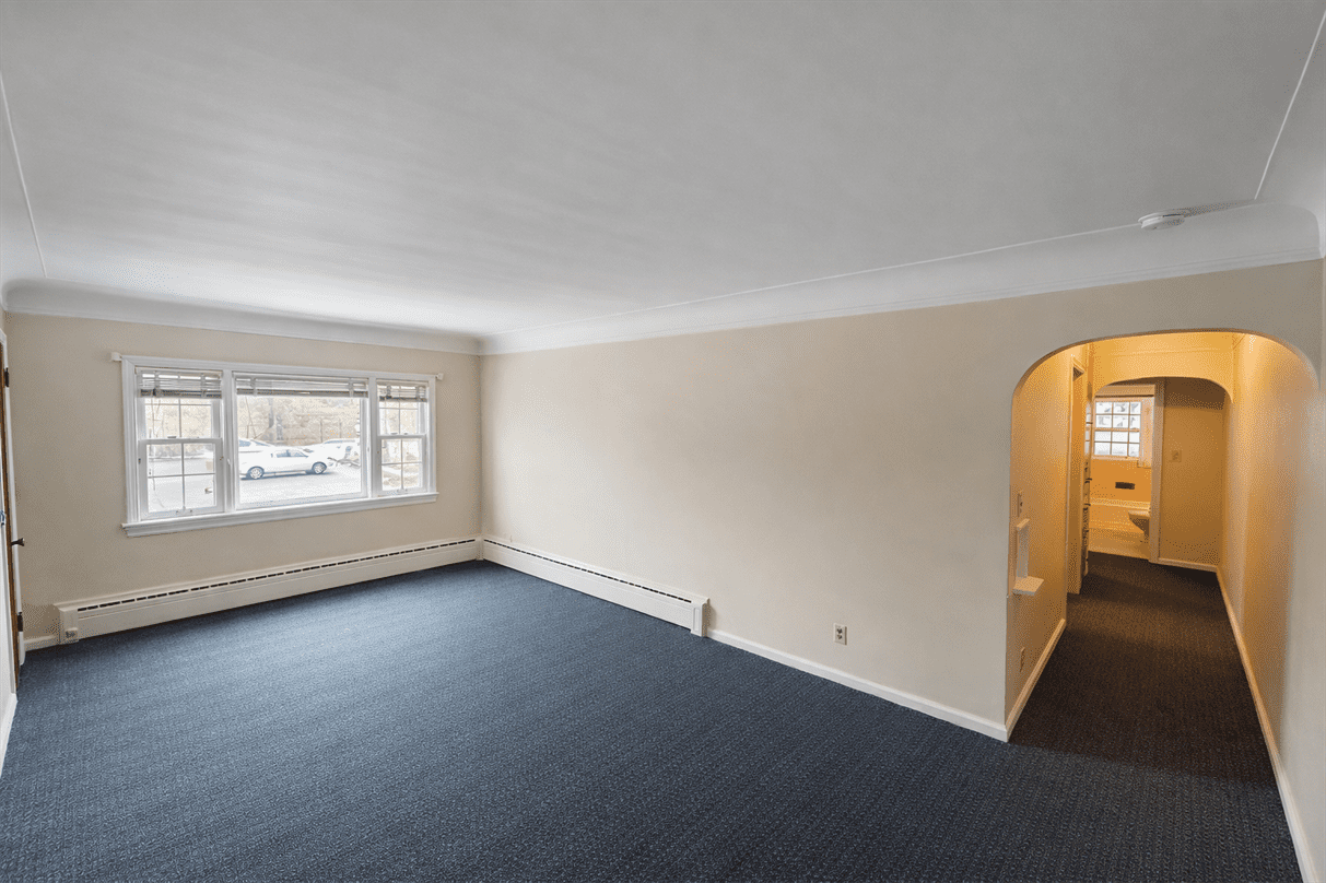 223 E Washington Ave #E - Photo 4 of 12