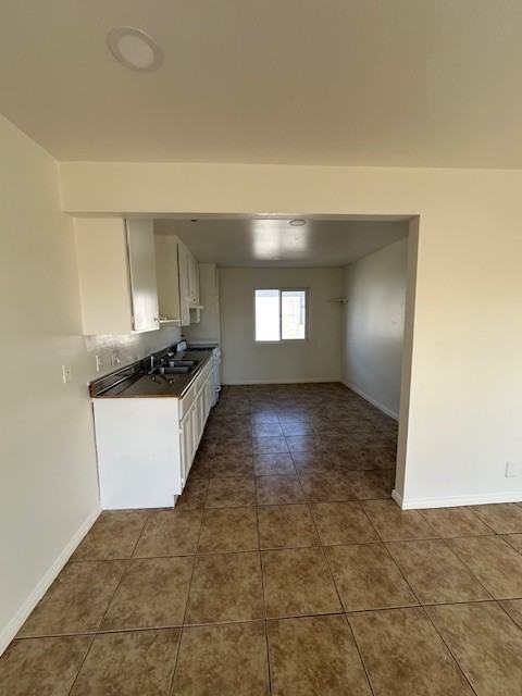 14422 Flallon Ave #4 - Photo 3 of 17