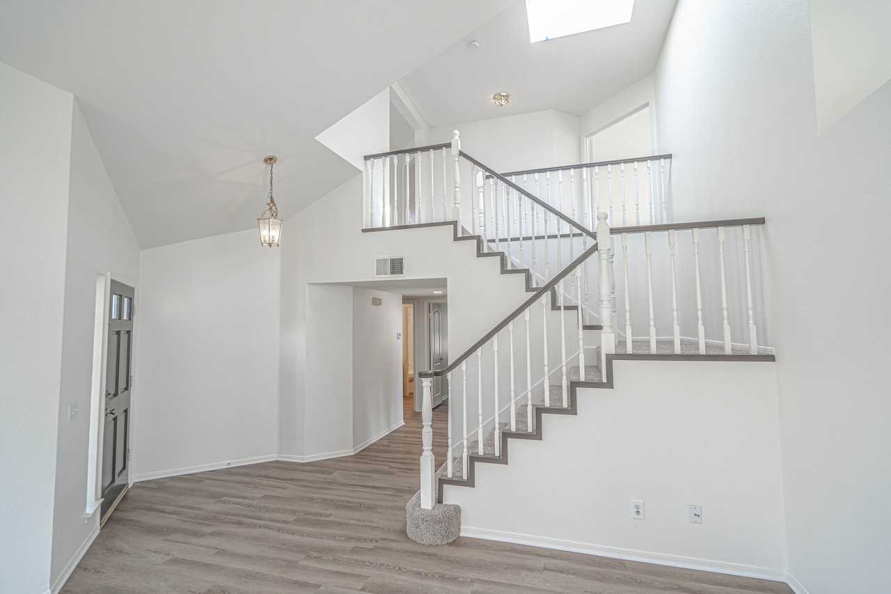 27712 Rainier Rd #NA - Photo 5 of 32