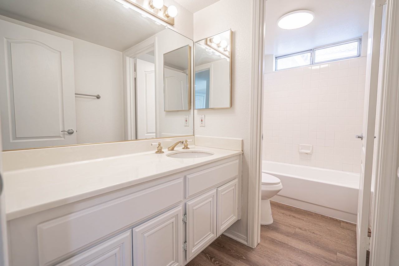 27712 Rainier Rd #NA - Photo 7 of 32