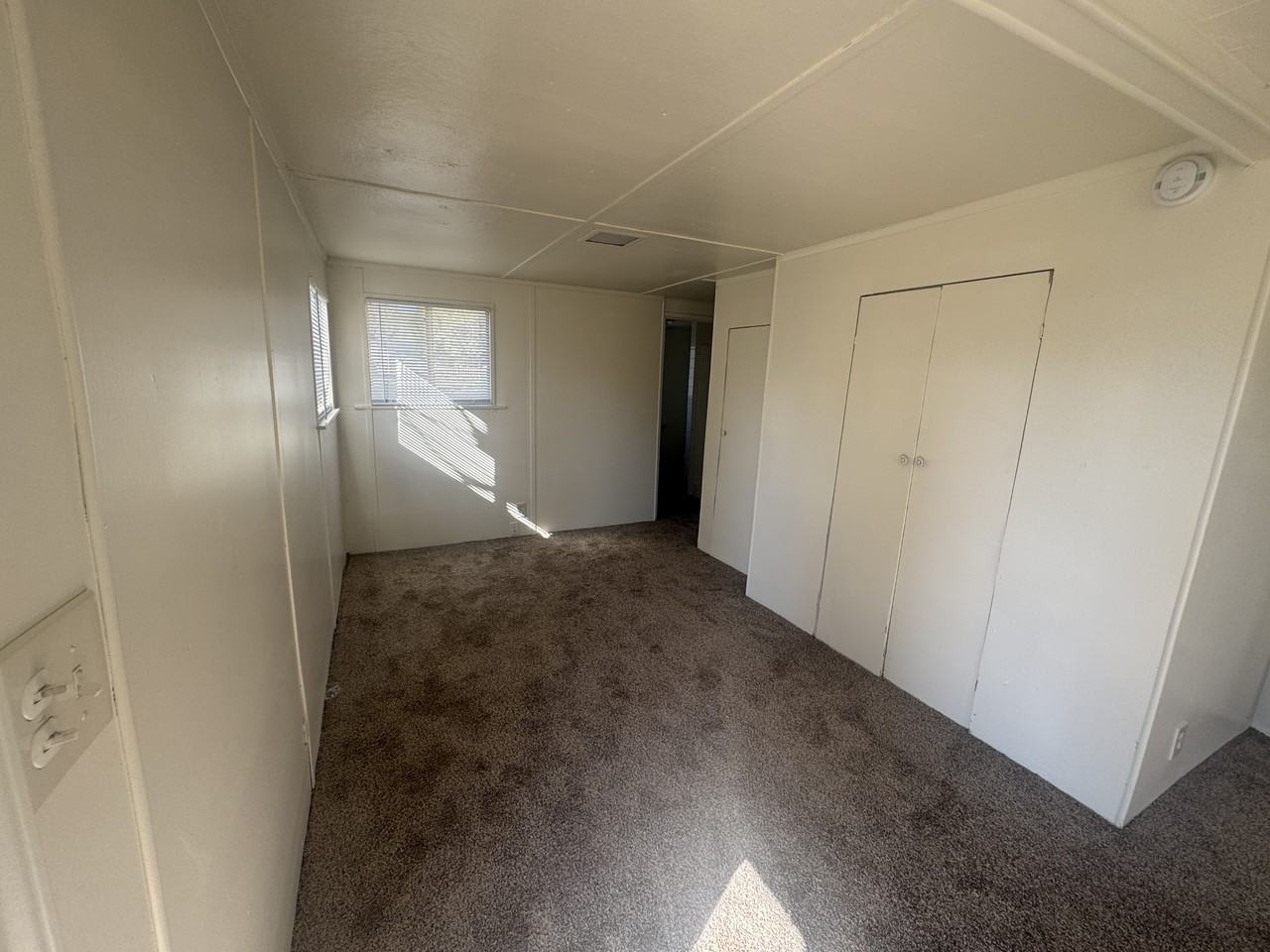 16153 Walnut Ave #NA - Photo 2 of 6