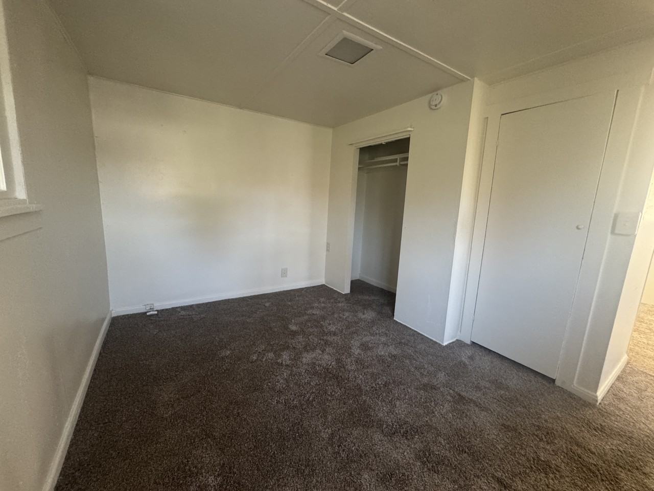 16153 Walnut Ave #NA - Photo 4 of 6