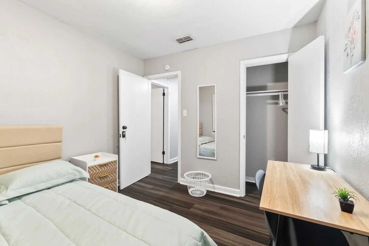 4731 E Castlewood Dr #NA - Photo 2 of 13