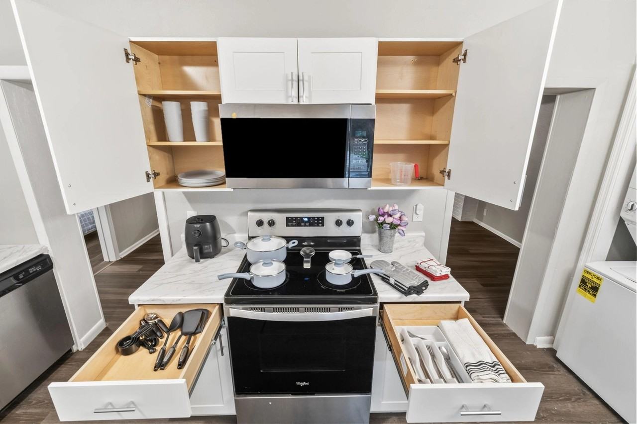 4731 E Castlewood Dr #NA - Photo 3 of 13