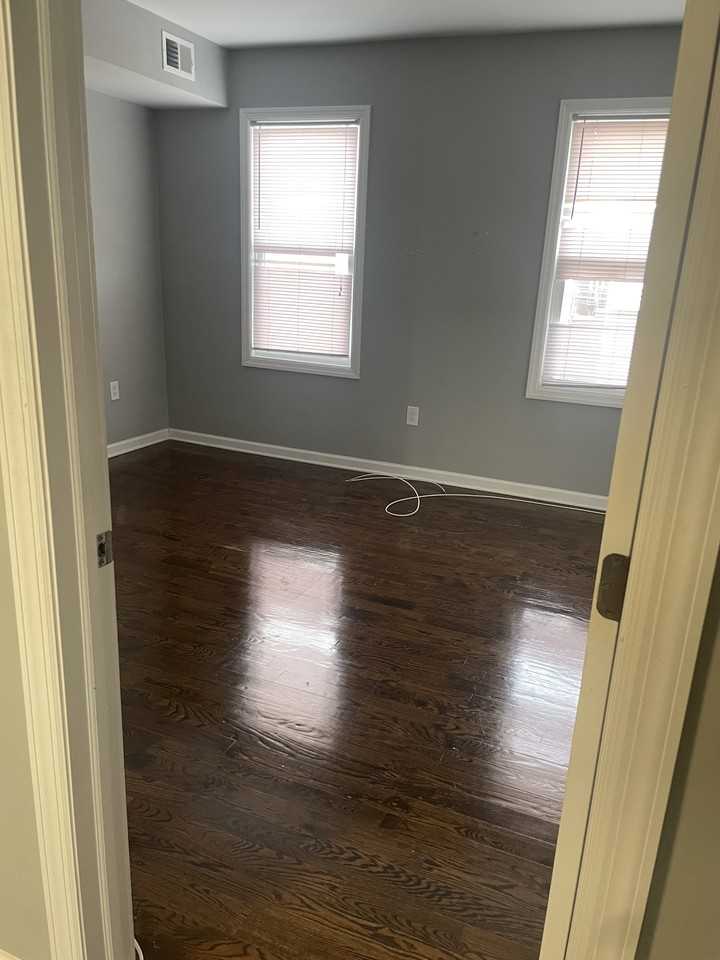 270 New York Ave #2 - Photo 6 of 12