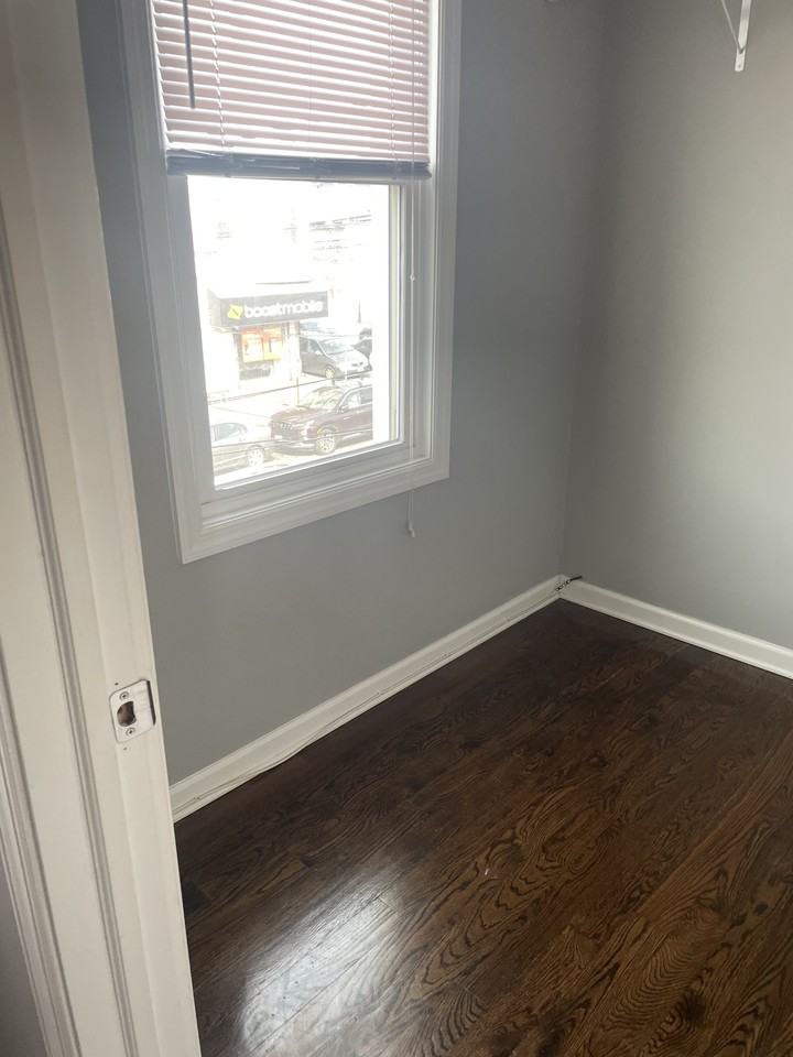 270 New York Ave #2 - Photo 7 of 12