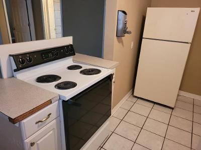 172 Claremore Ave #NA - Photo 2 of 14