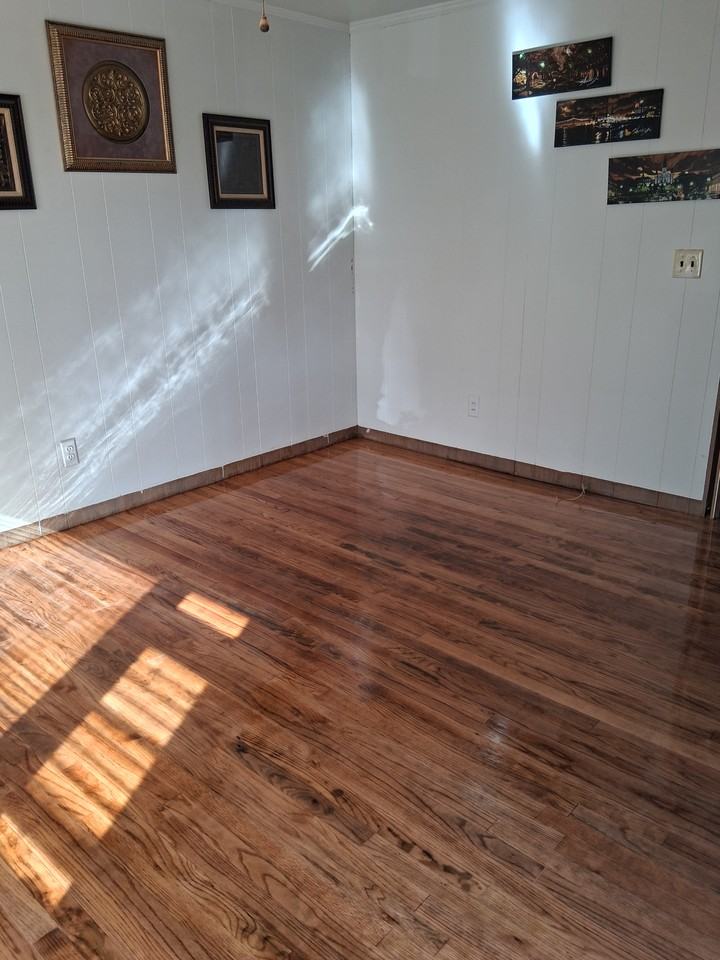 111 Becker Ave #NA - Photo 4 of 8