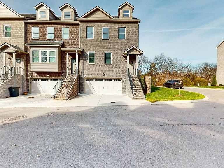 206 Charlotte Everly Cir #206