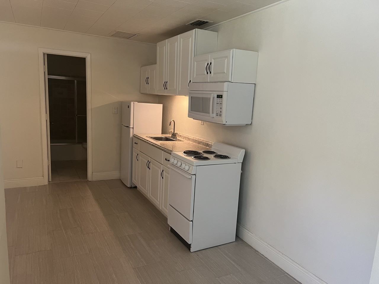 1005 Vine St #NA - Photo 3 of 13