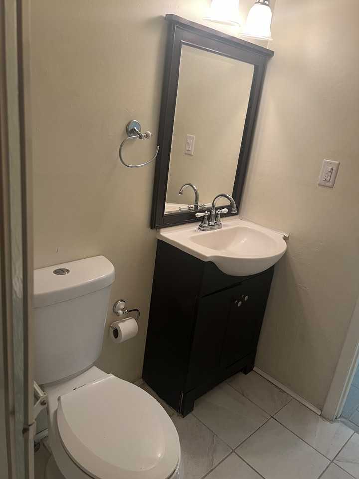 1005 Vine St #NA - Photo 7 of 13