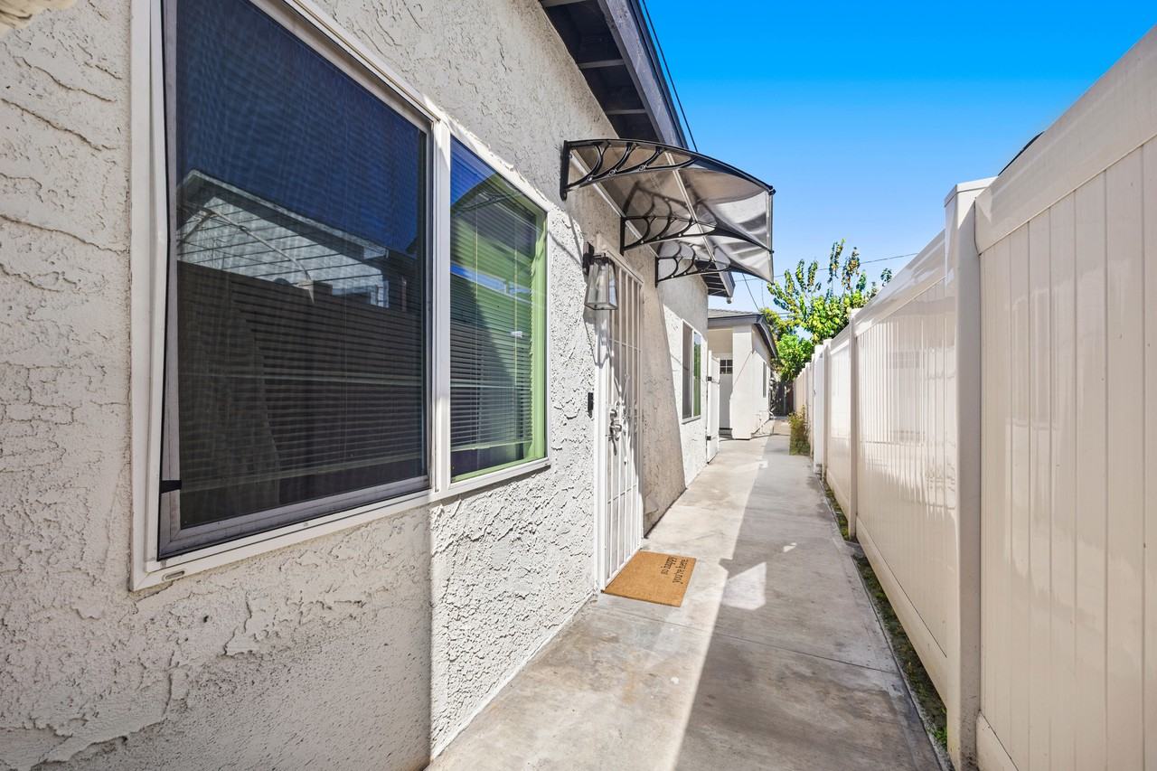 10041 Crosby Ave #NA - Photo 2 of 21