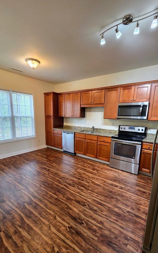 113 Beechleaf Ct - Photo 4 of 15