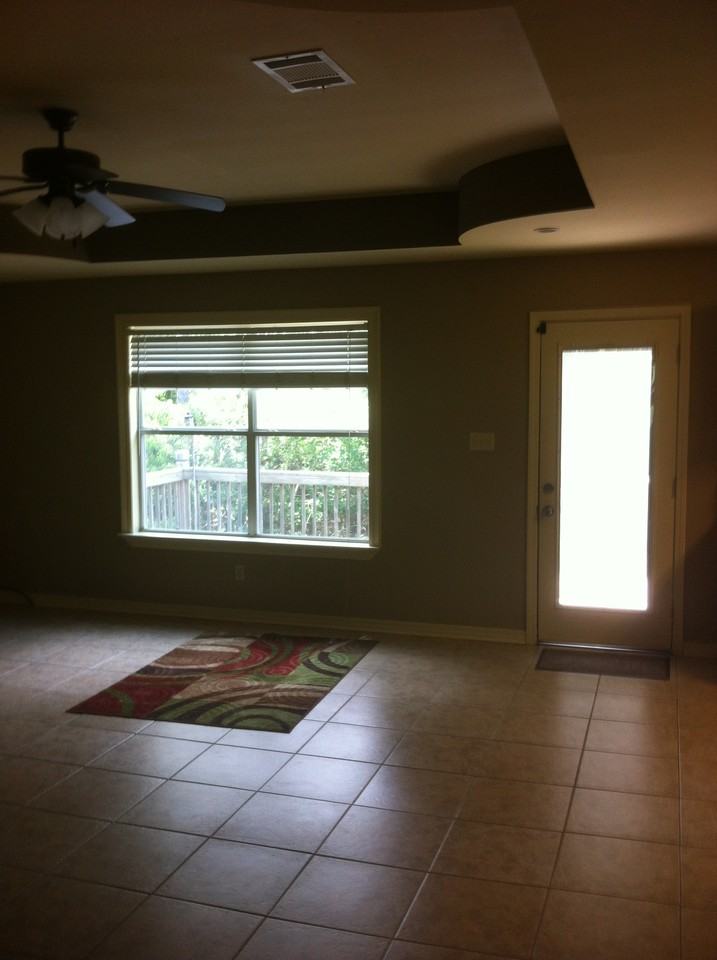 6220 W Desoto St #NA - Photo 7 of 11