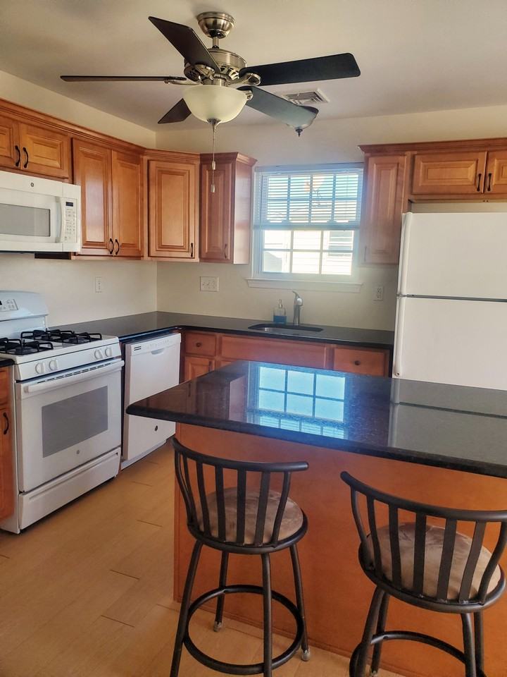 213 Sheridan Ave #NA - Photo 2 of 18