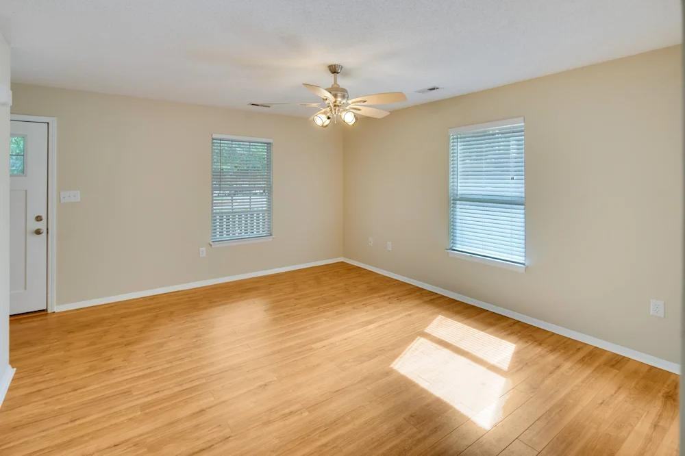 127 Pratt St #NA - Photo 3 of 8