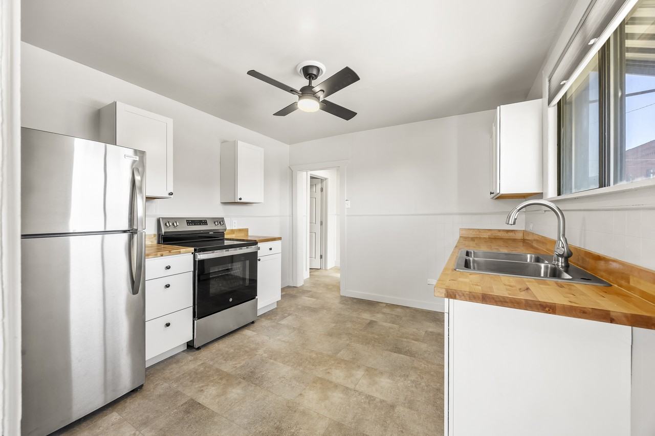 1048 S Wyoming St #NA - Photo 6 of 13