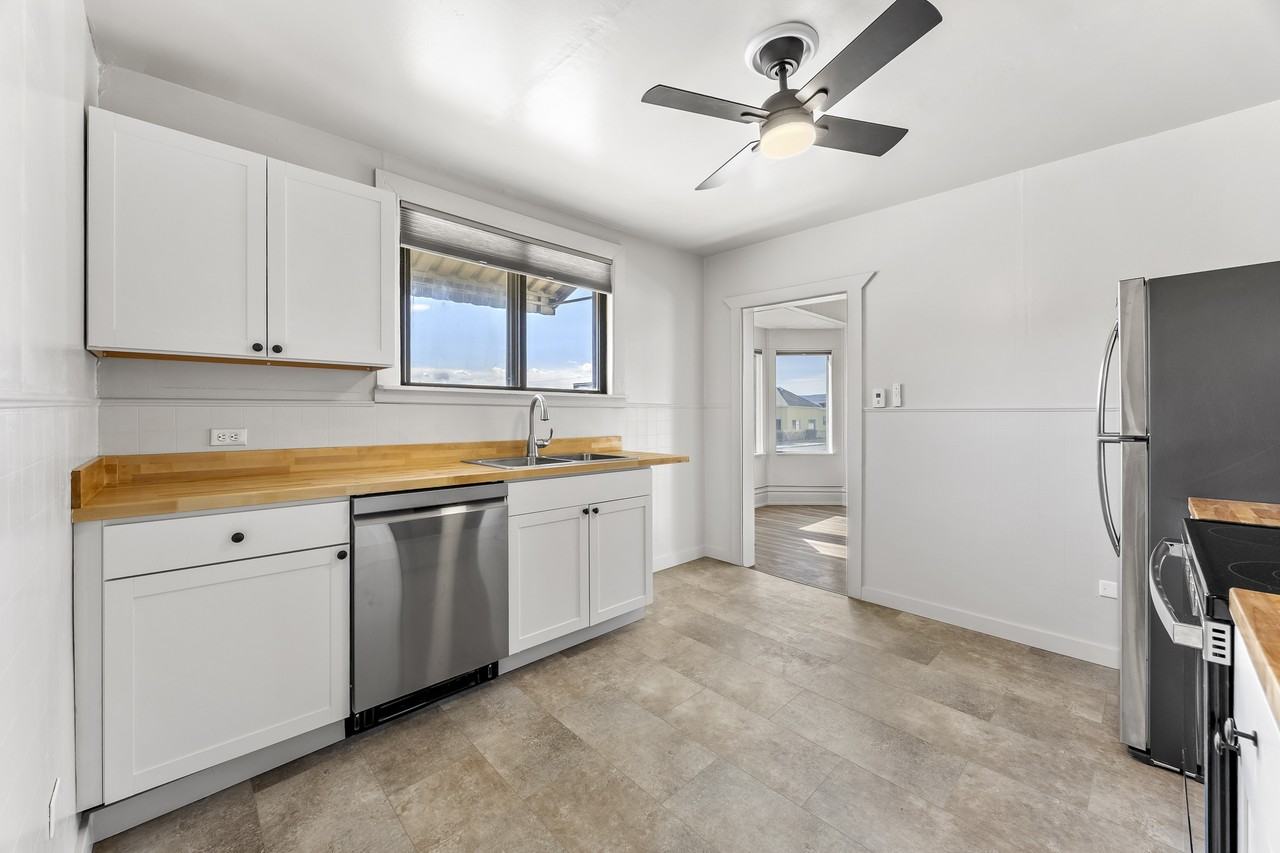 1048 S Wyoming St #NA - Photo 7 of 13