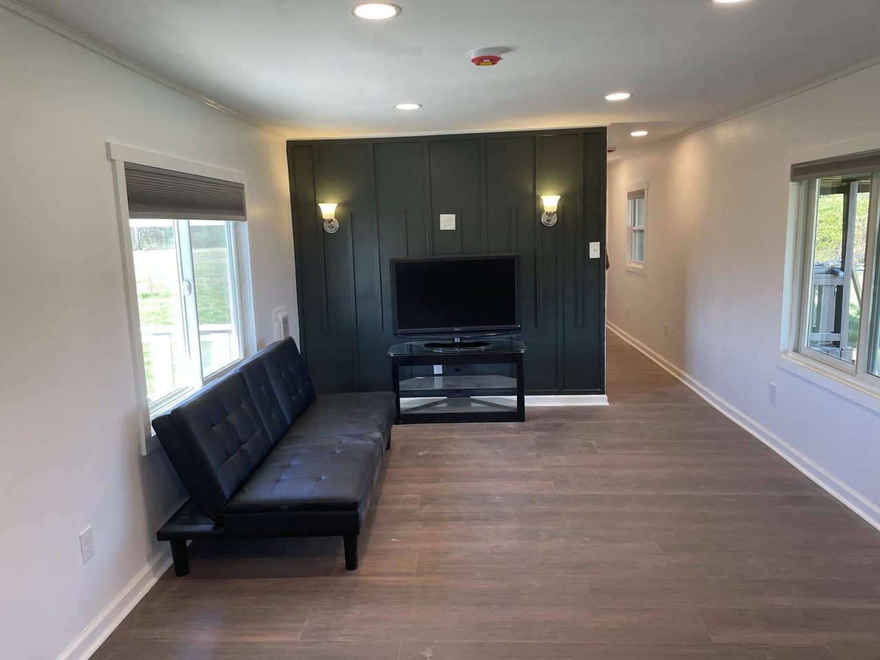 1594 Wallace Thompson Rd #NA - Photo 4 of 28