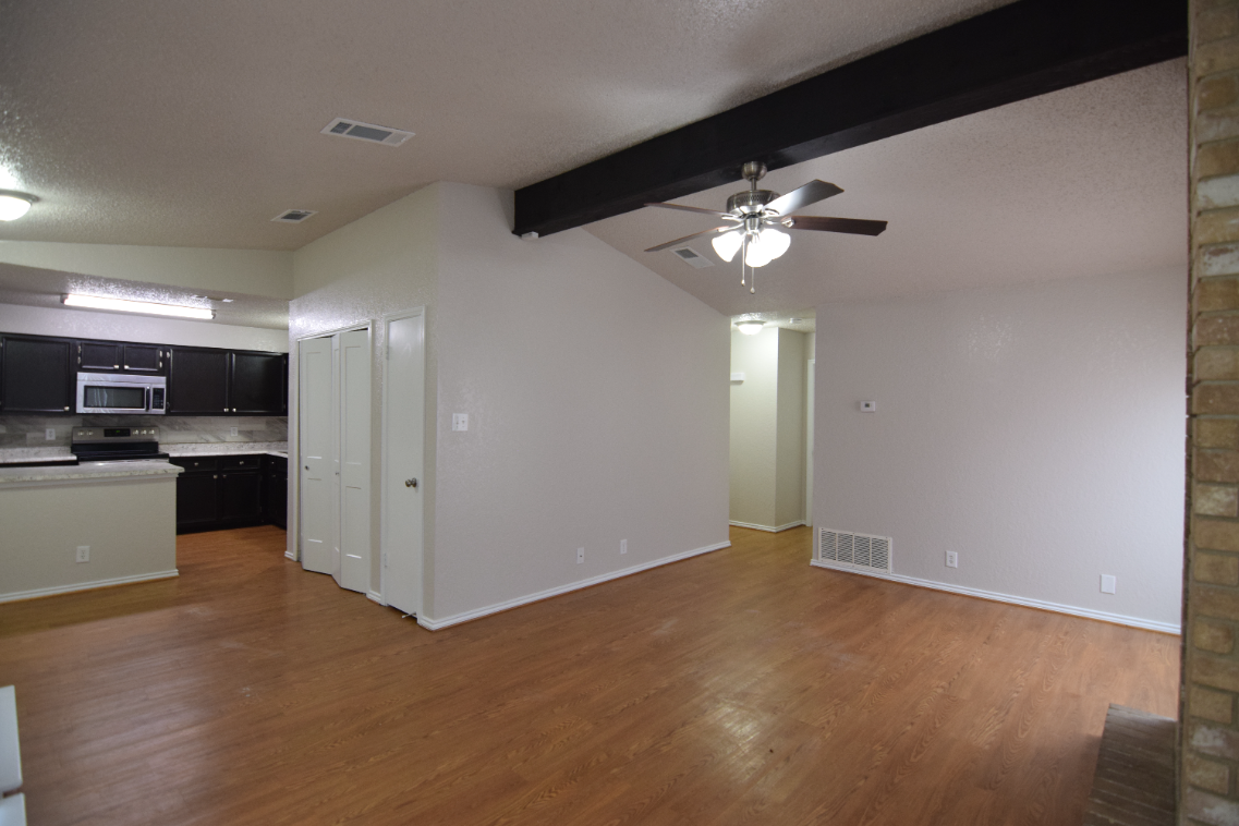 5201 Colonel Travis St #NA - Photo 6 of 19