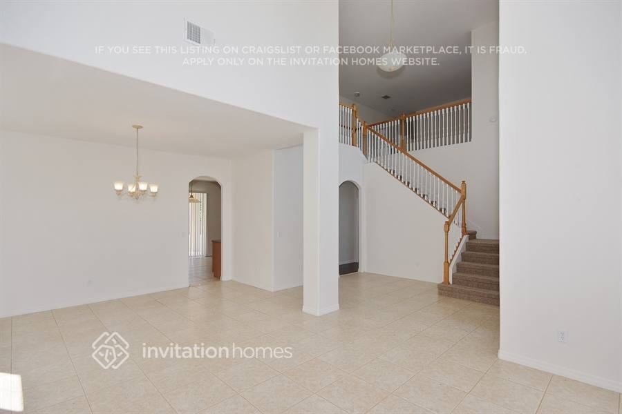 2424 Laurel Blossom Cir - Photo 3 of 21