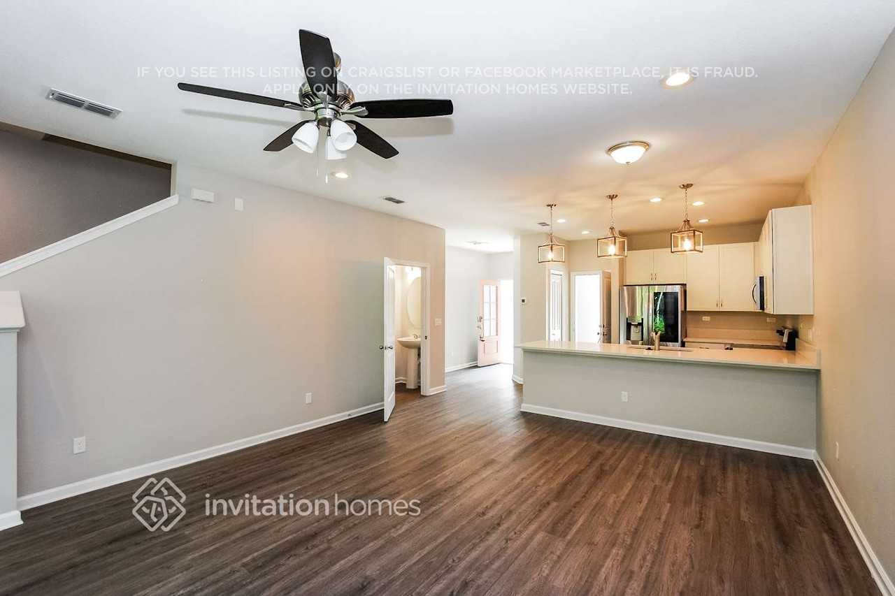 7157 Jareth Dr - Photo 5 of 18