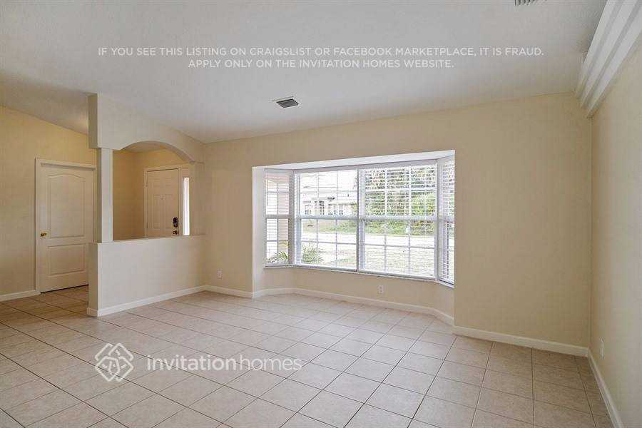 1070 Sw Aurelia Ave - Photo 2 of 16