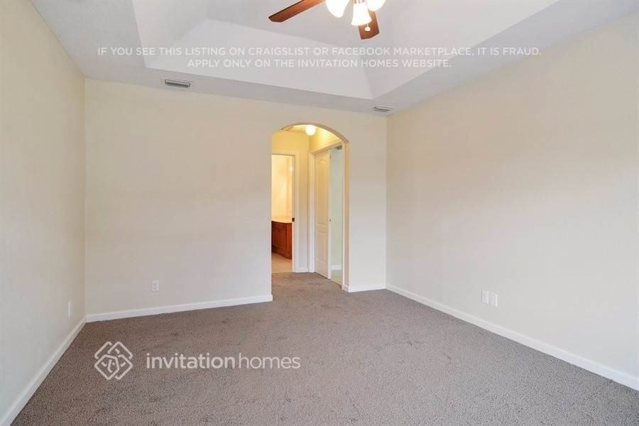 1070 Sw Aurelia Ave - Photo 5 of 16