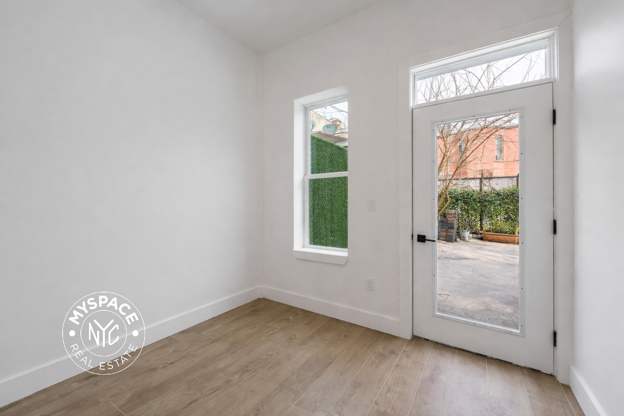 897 New York Ave #1R - Photo 6 of 11