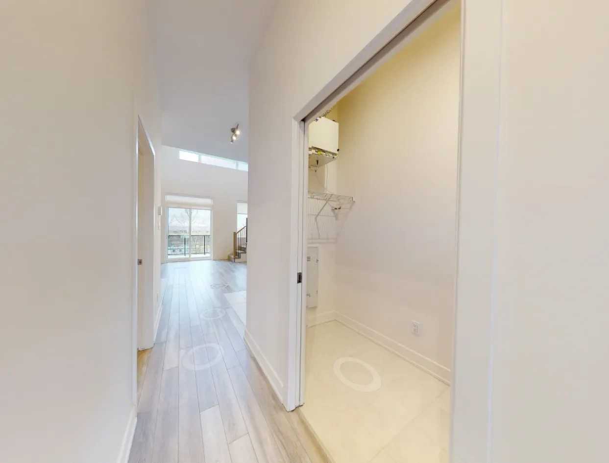 687 Boul Du Plateau - Photo 6 of 15