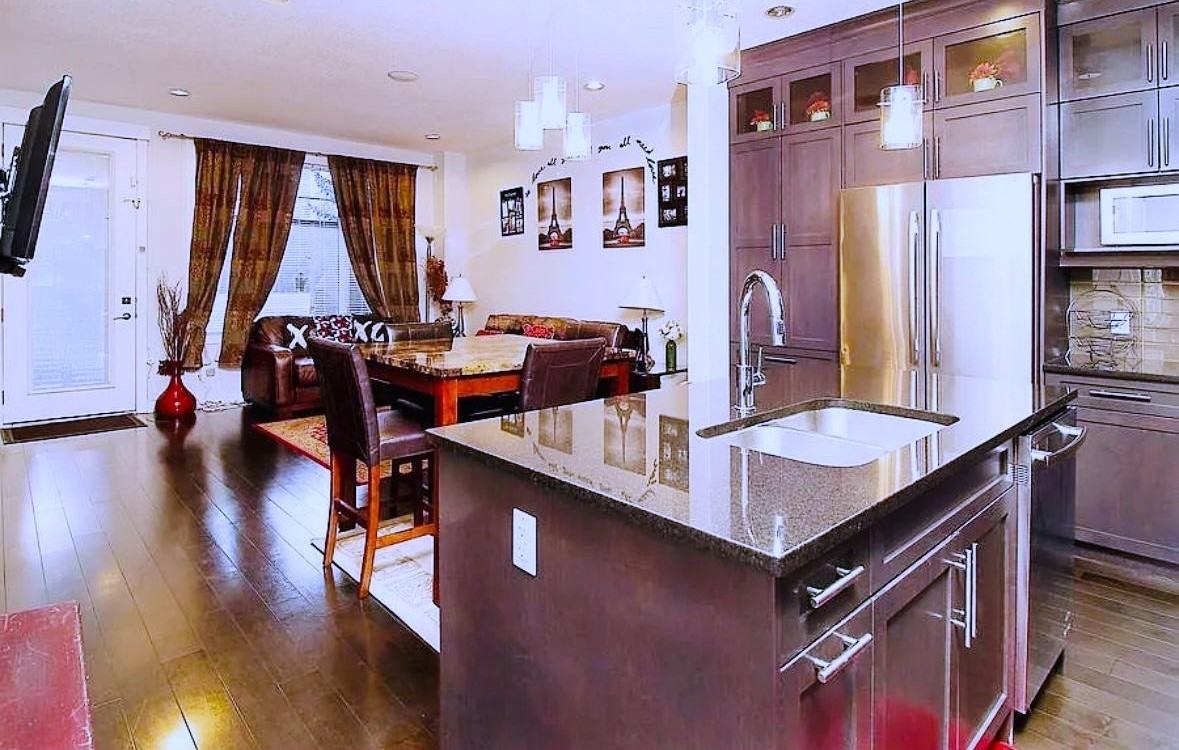 #2 - 1605 12th Ave SW - Photo 4 of 11