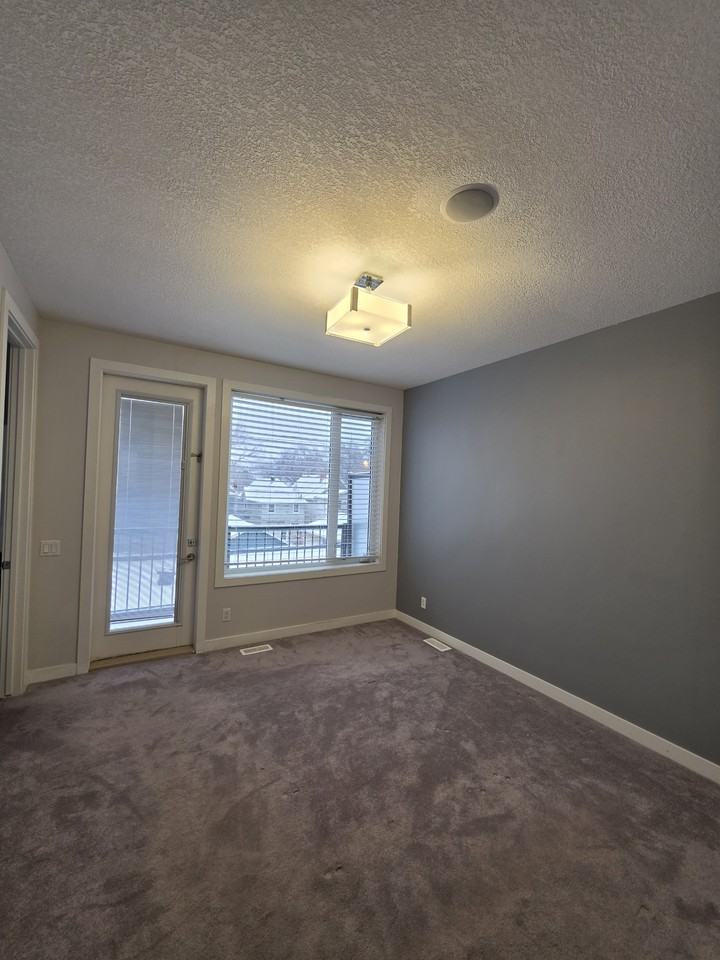 #2 - 1605 12th Ave SW - Photo 7 of 11