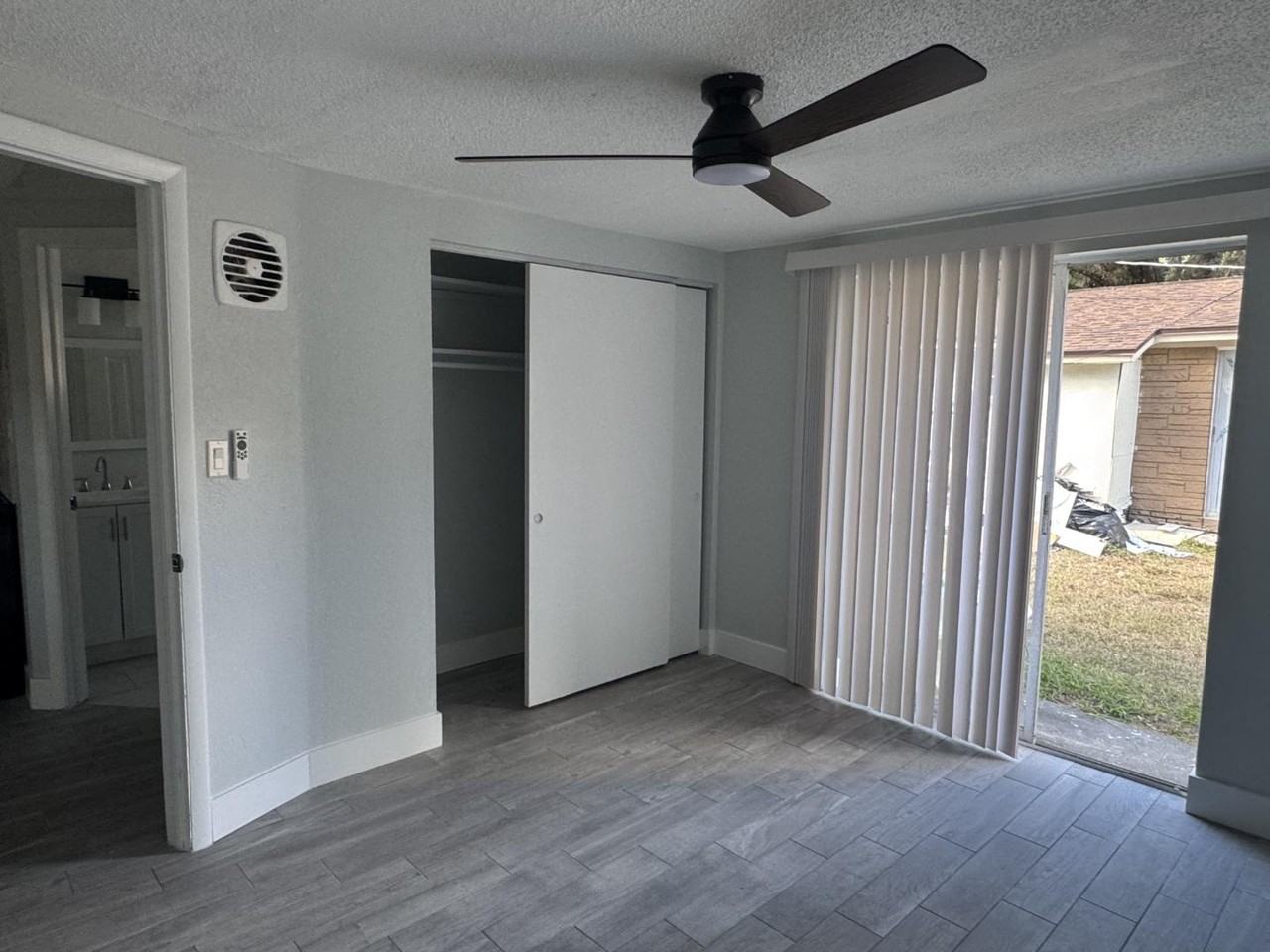 13802 N 21ST STREET - Photo 5 of 5