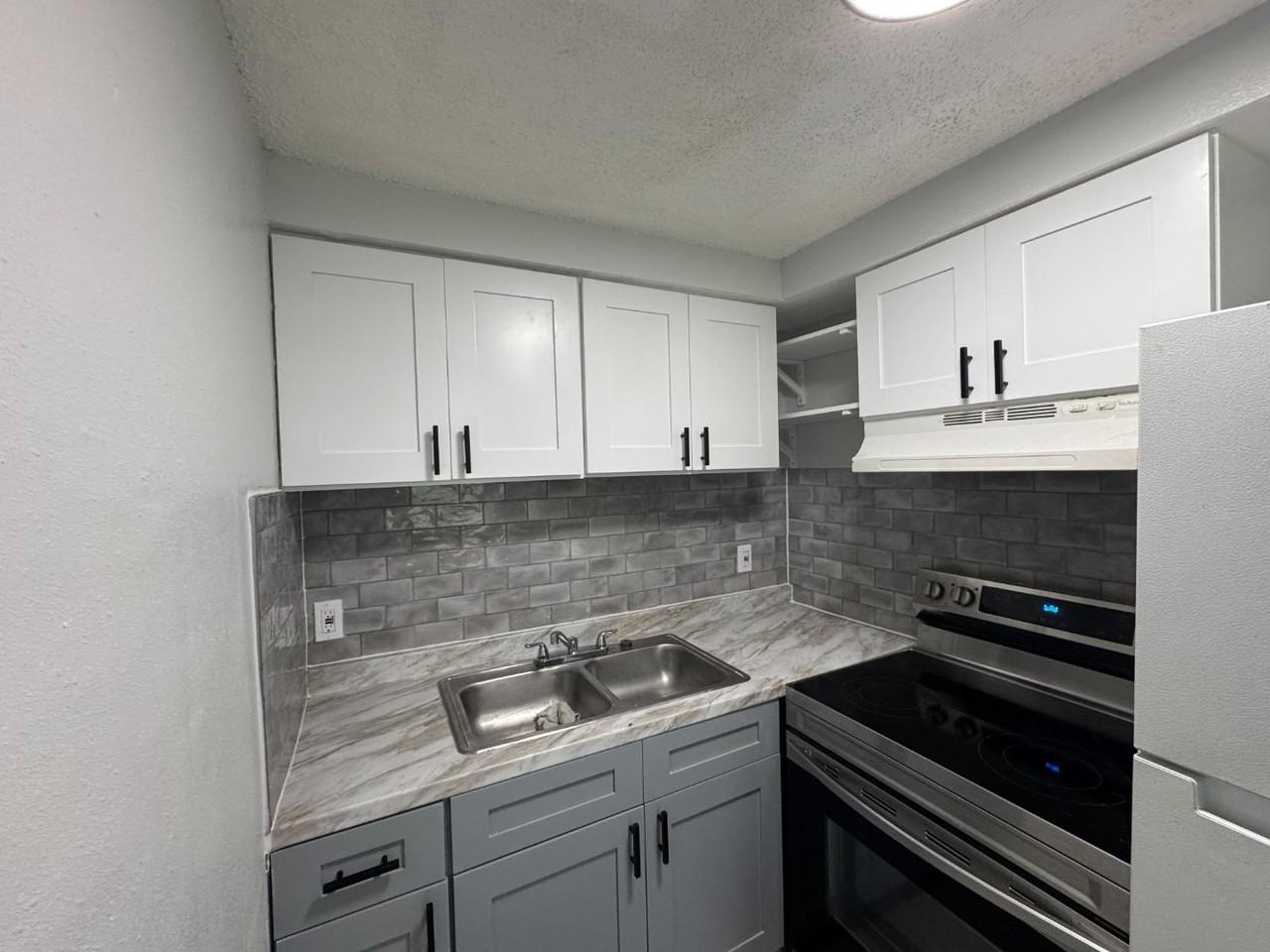 SMS 2 - 1515 E 139TH AVE - Photo 4 of 5