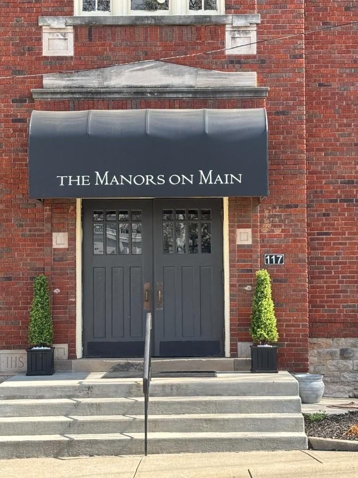Manors On Main - Photo 3 of 23