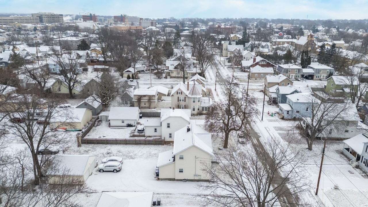 417 Caroline Street - Photo 2 of 3