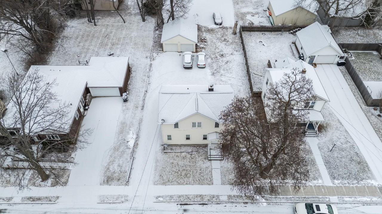 417 Caroline Street - Photo 3 of 3