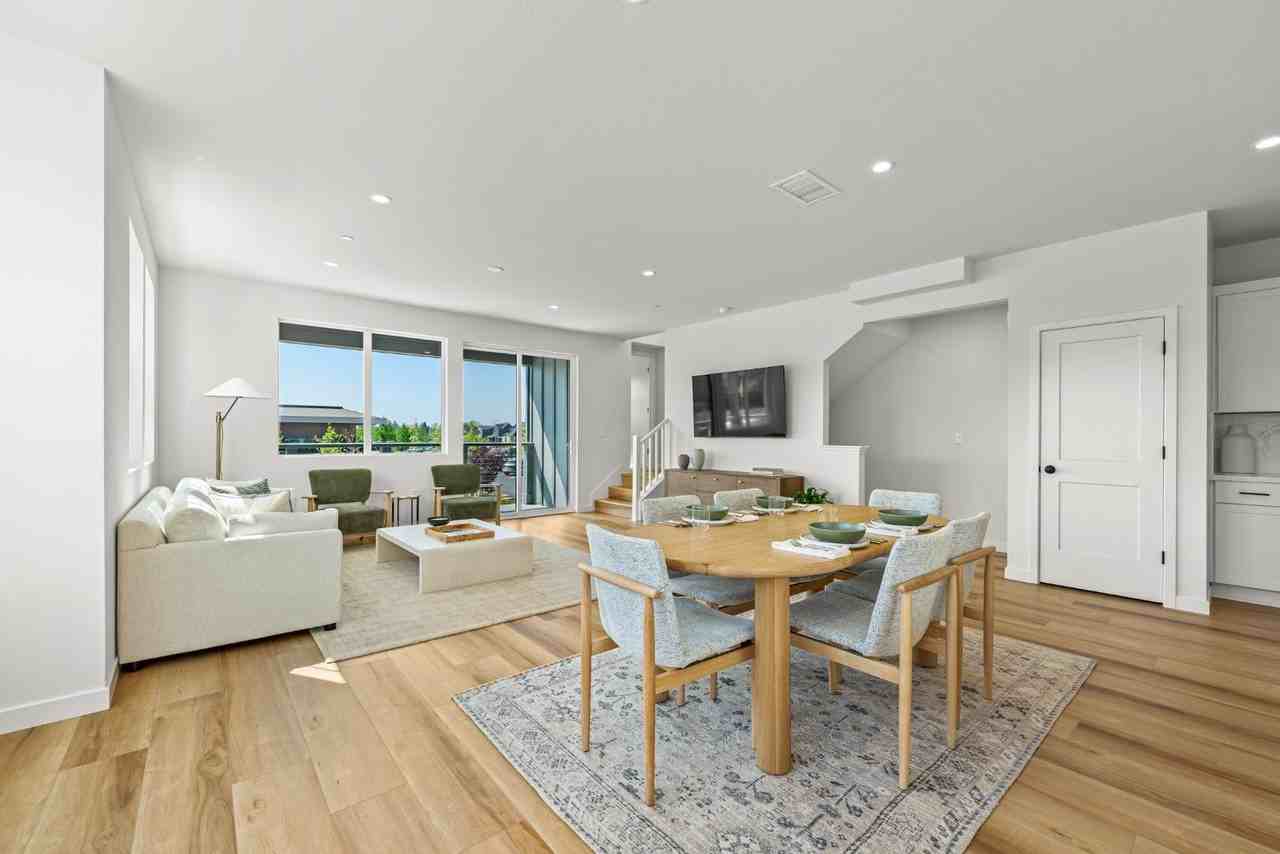 212 Wakeful Way - Photo 2 of 20