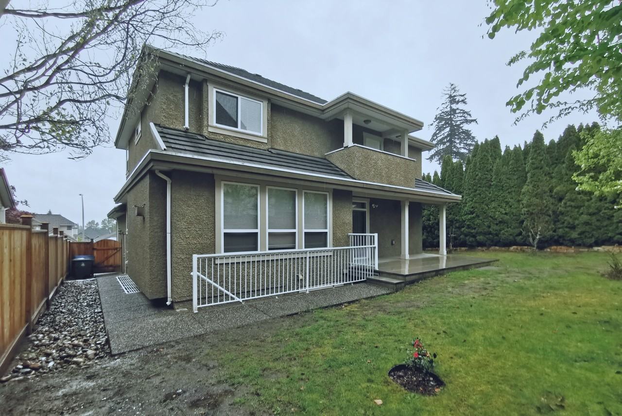 15348 28A Avenue - Photo 6 of 24