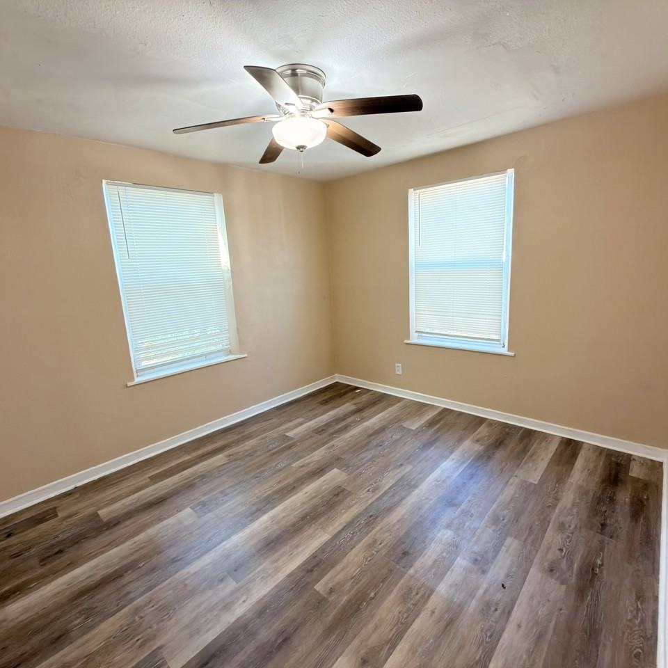 2621 18th St S #1 - Photo 7 of 15