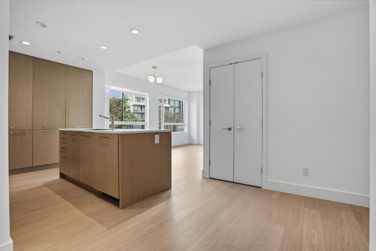 5115 Cambie Street #2xx - Photo 6 of 21