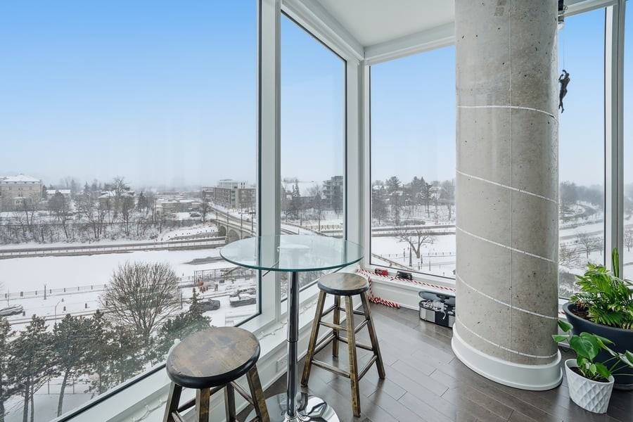 1035 Bank St - Photo 6 of 14