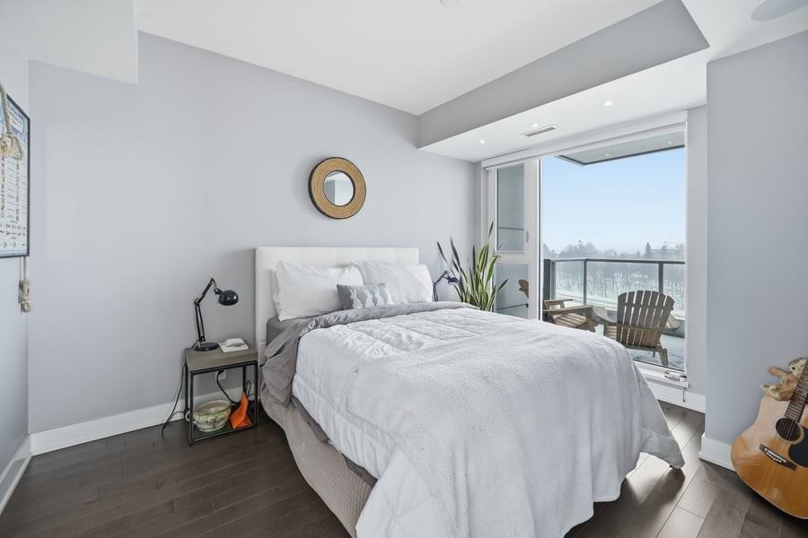 1035 Bank St - Photo 7 of 14